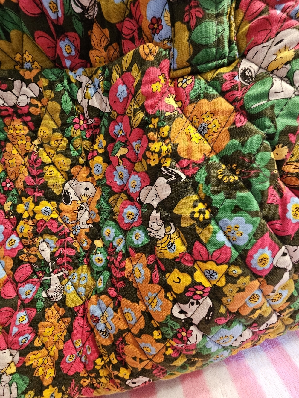 Vera Bradley Snoopy Duffel - Picture 7 of 8